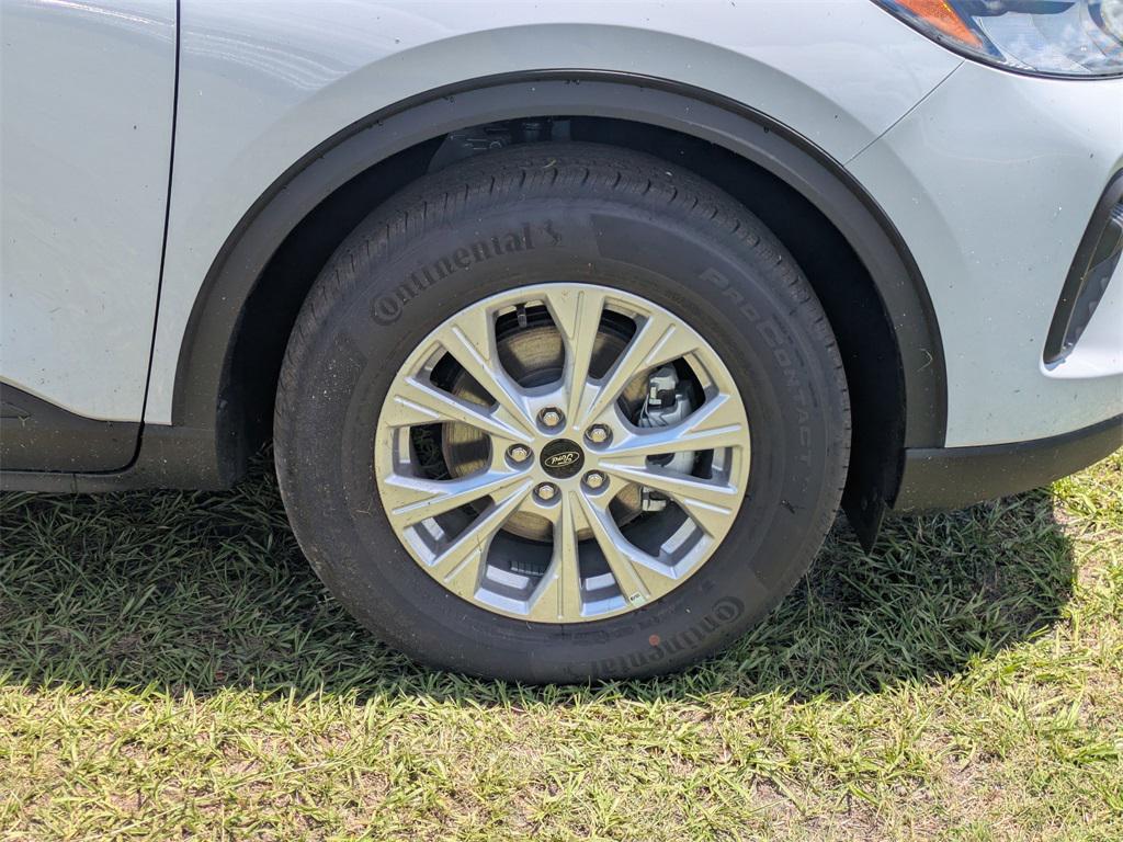 new 2025 Ford Escape car, priced at $26,777
