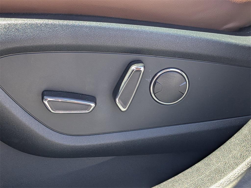 used 2022 Lincoln Nautilus car, priced at $29,968