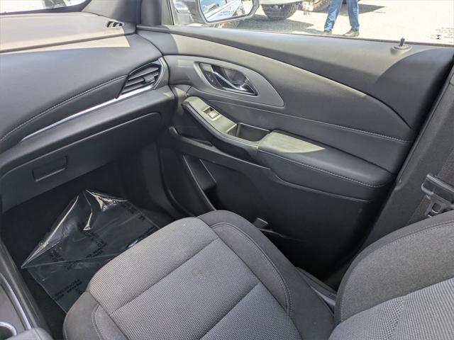 used 2023 Chevrolet Traverse car, priced at $30,291