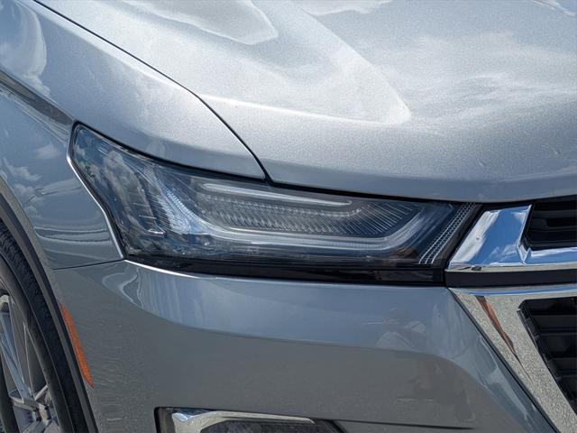 used 2023 Chevrolet Traverse car, priced at $30,291