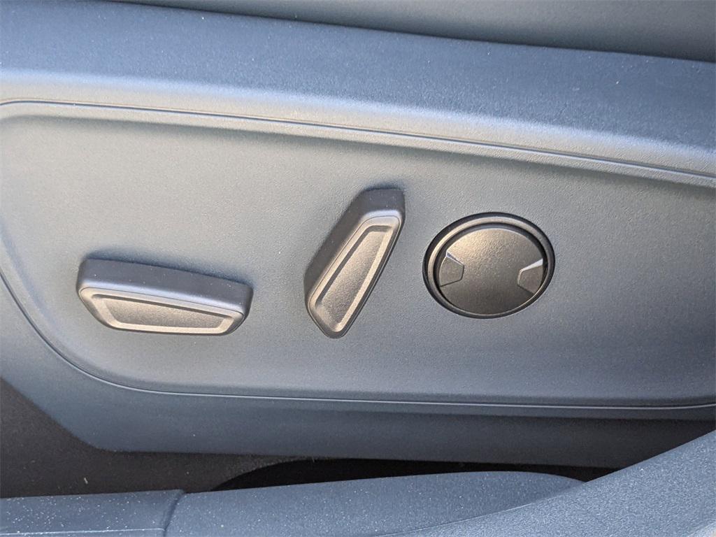 new 2025 Ford Maverick car, priced at $37,020