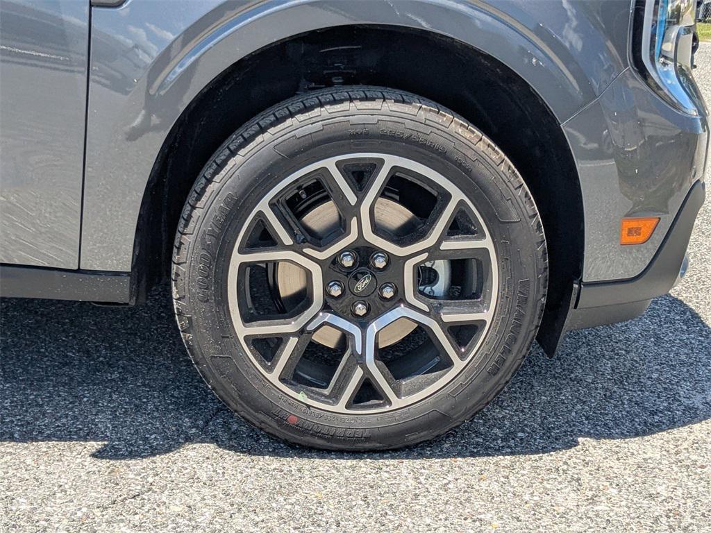 new 2025 Ford Maverick car, priced at $37,020