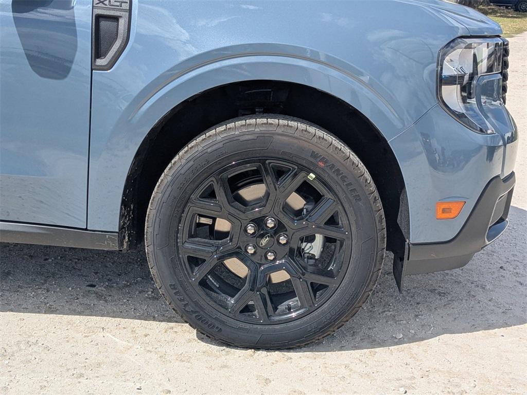 new 2025 Ford Maverick car, priced at $35,260
