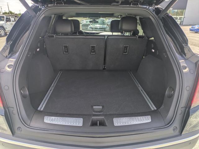 used 2023 Cadillac XT5 car, priced at $28,624