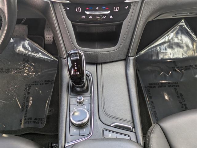 used 2023 Cadillac XT5 car, priced at $28,624