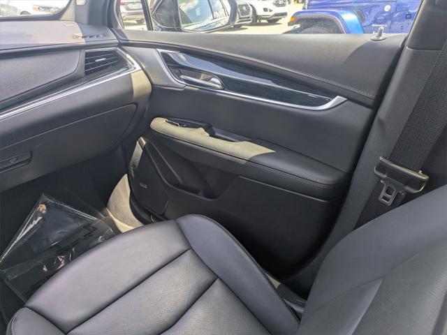 used 2023 Cadillac XT5 car, priced at $28,624