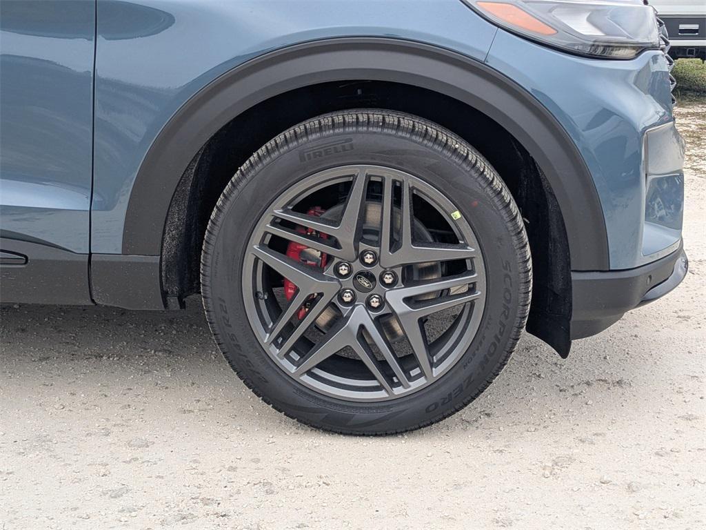 new 2025 Ford Explorer car, priced at $46,644