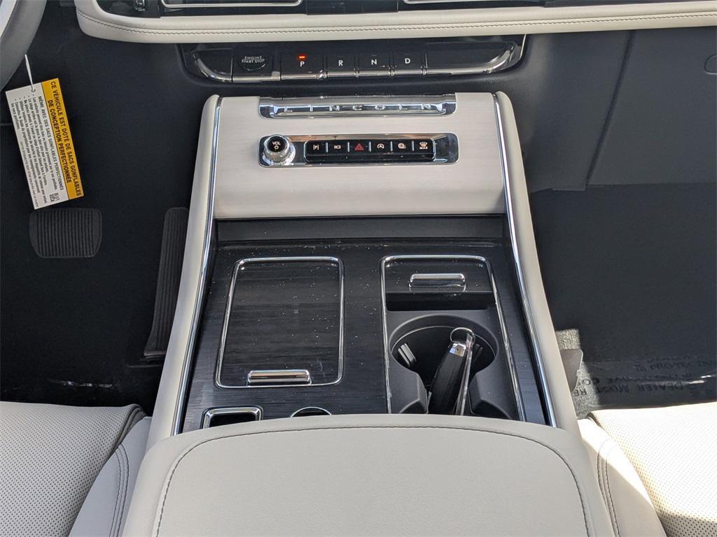 new 2025 Lincoln Aviator car