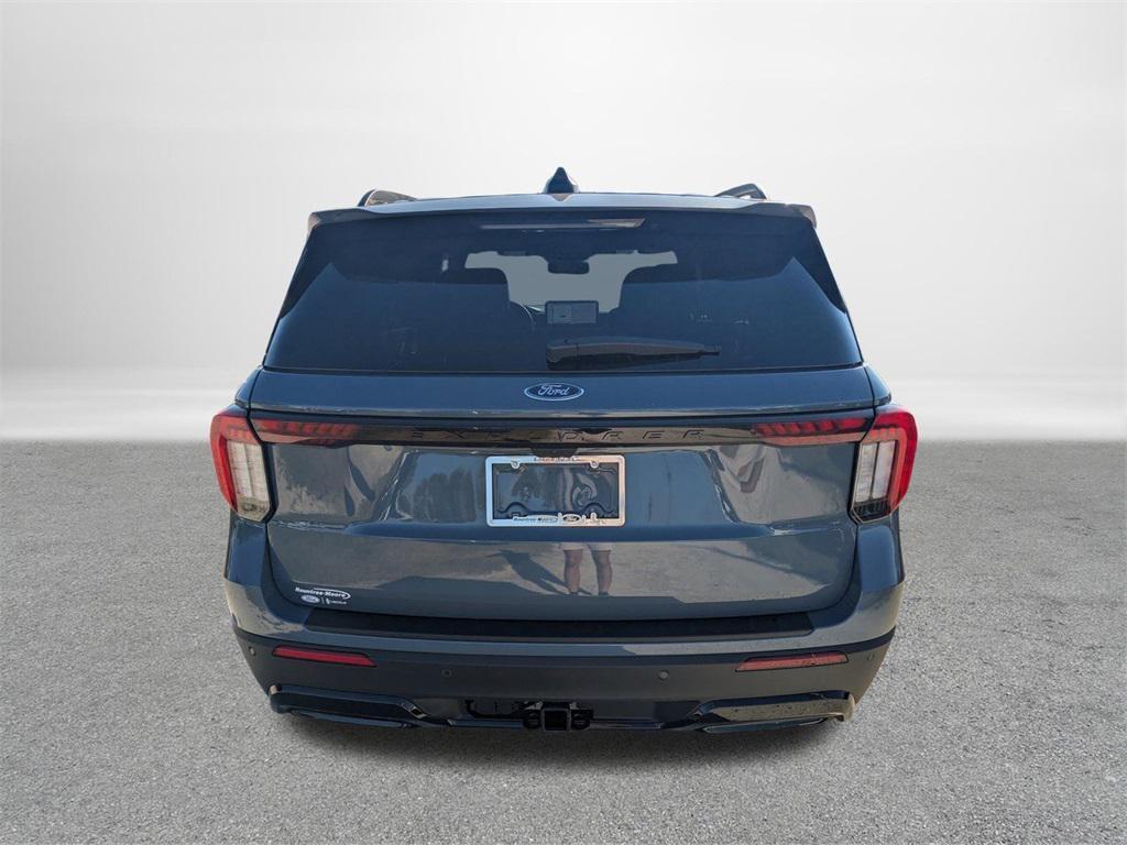 new 2025 Ford Explorer car, priced at $47,072