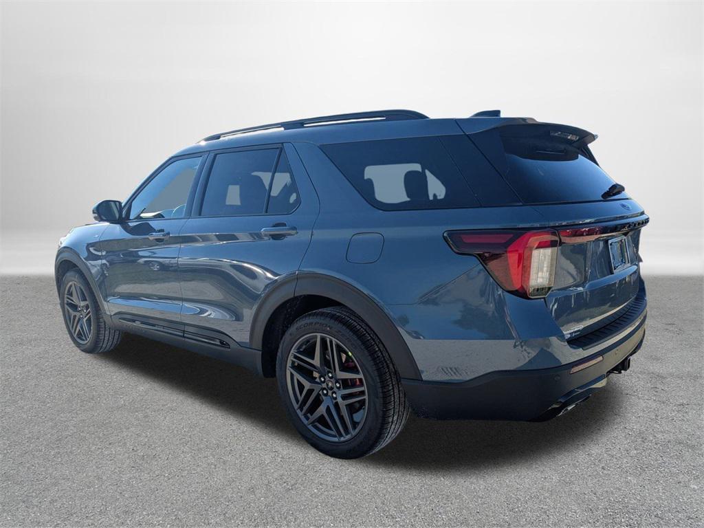 new 2025 Ford Explorer car, priced at $47,072