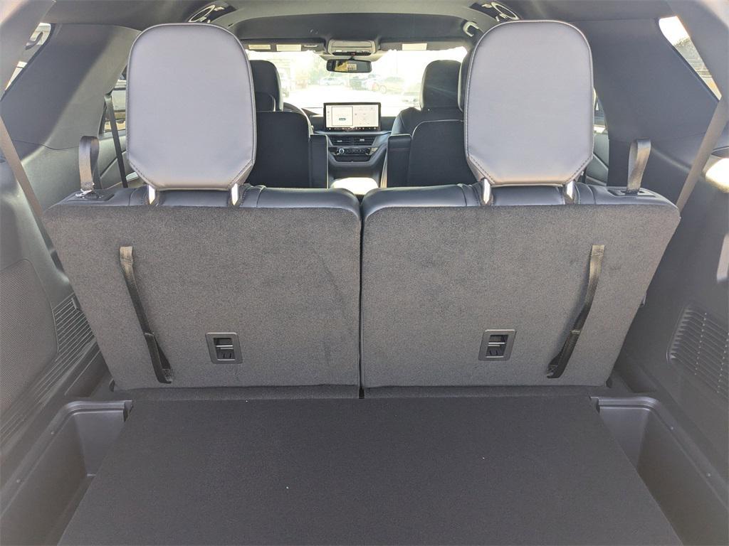 new 2025 Ford Explorer car, priced at $47,072