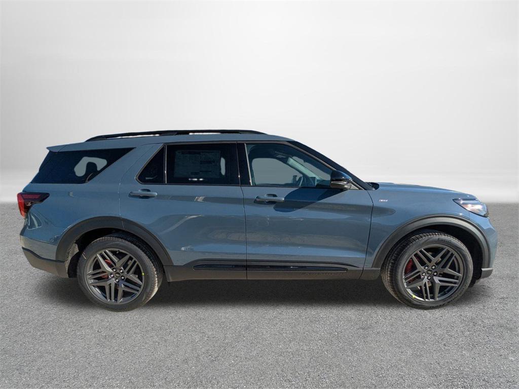 new 2025 Ford Explorer car, priced at $47,072