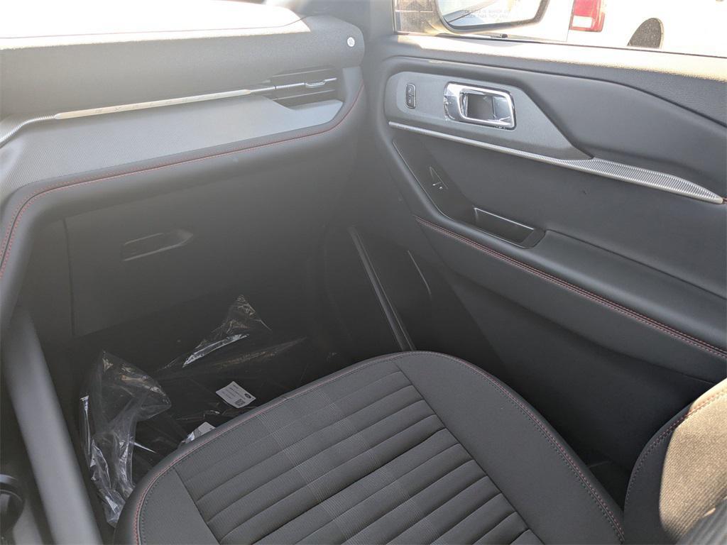 new 2025 Ford Explorer car, priced at $47,072