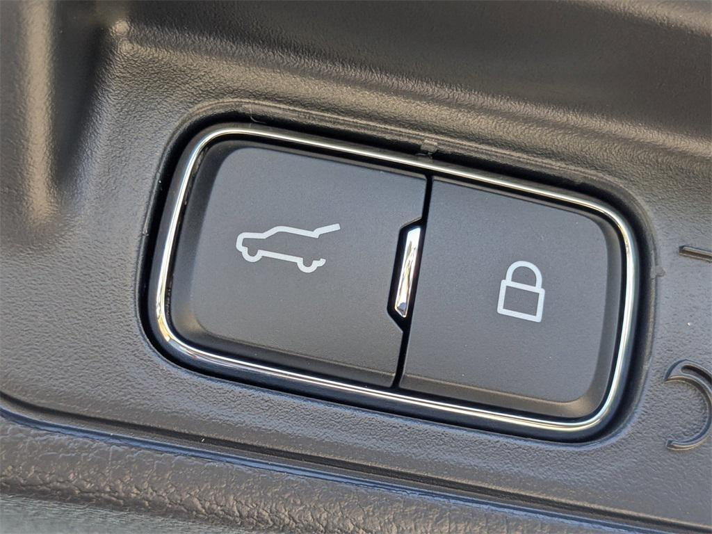 new 2025 Ford Explorer car, priced at $47,072