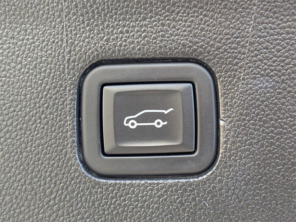 used 2024 Buick Enclave car, priced at $28,953