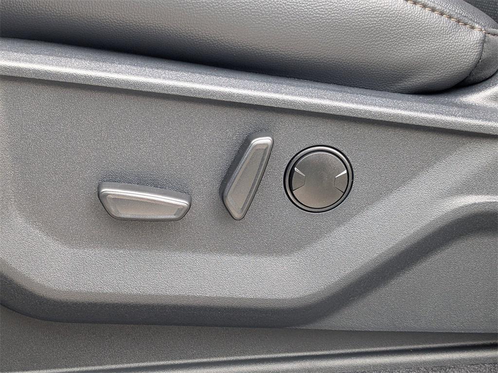 new 2025 Ford F-150 car, priced at $64,392