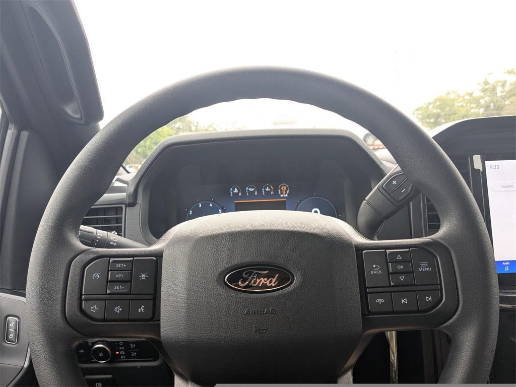new 2025 Ford F-150 car, priced at $51,261