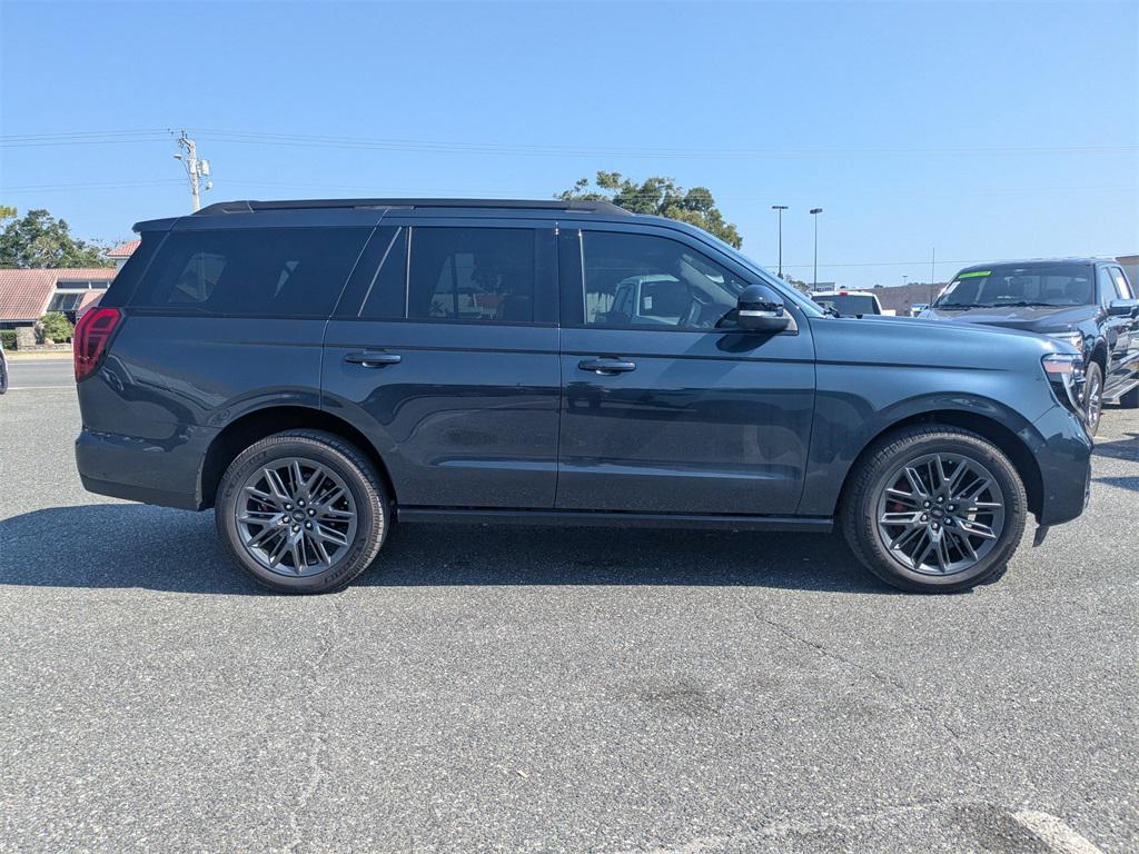 new 2025 Ford Expedition car