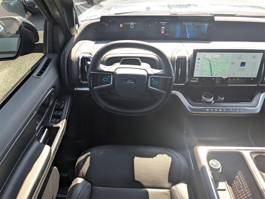 new 2025 Ford Expedition car