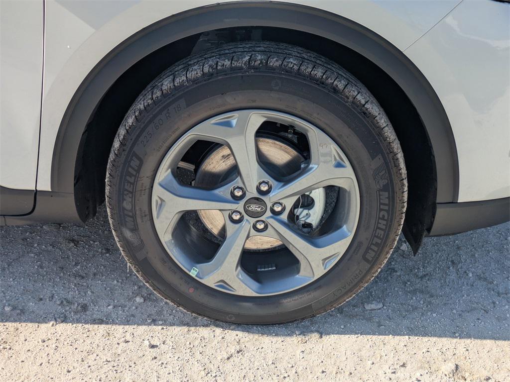 new 2025 Ford Escape car, priced at $33,078