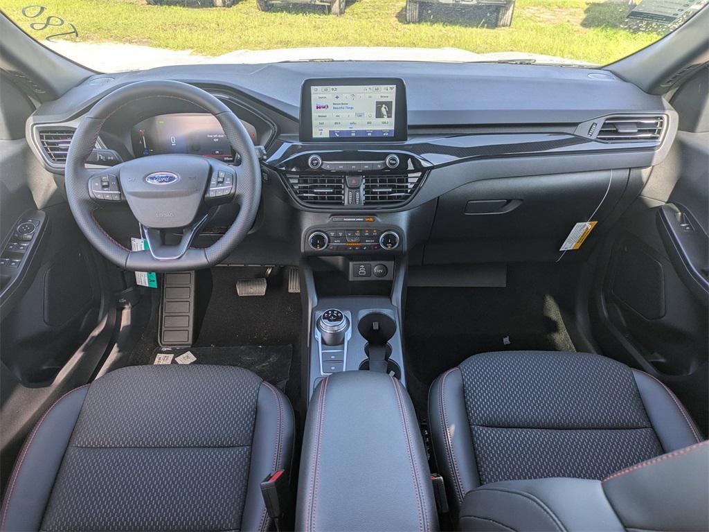 new 2025 Ford Escape car, priced at $33,078