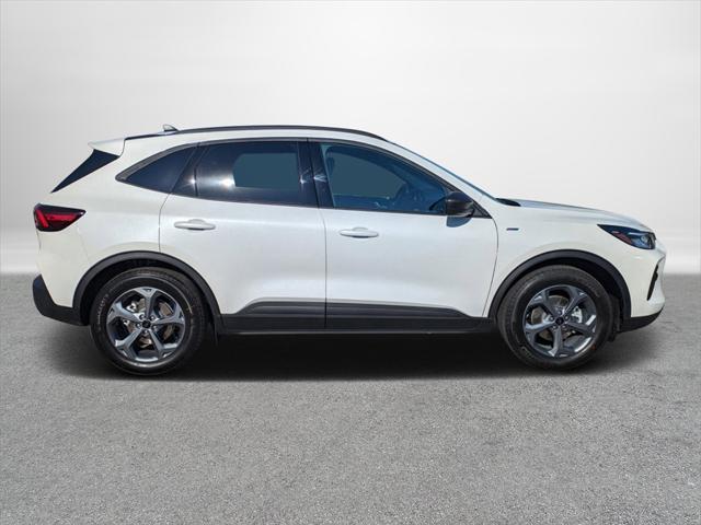 new 2025 Ford Escape car, priced at $32,990