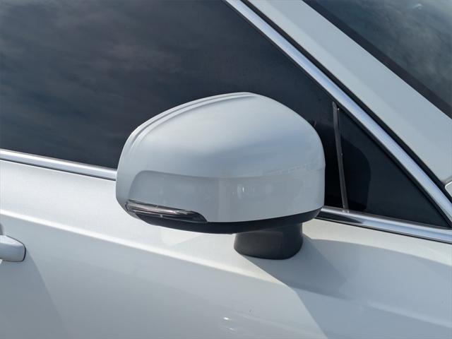 used 2020 Volvo XC90 car, priced at $25,189