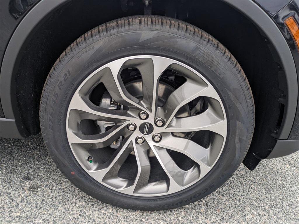 new 2025 Lincoln Aviator car, priced at $63,076