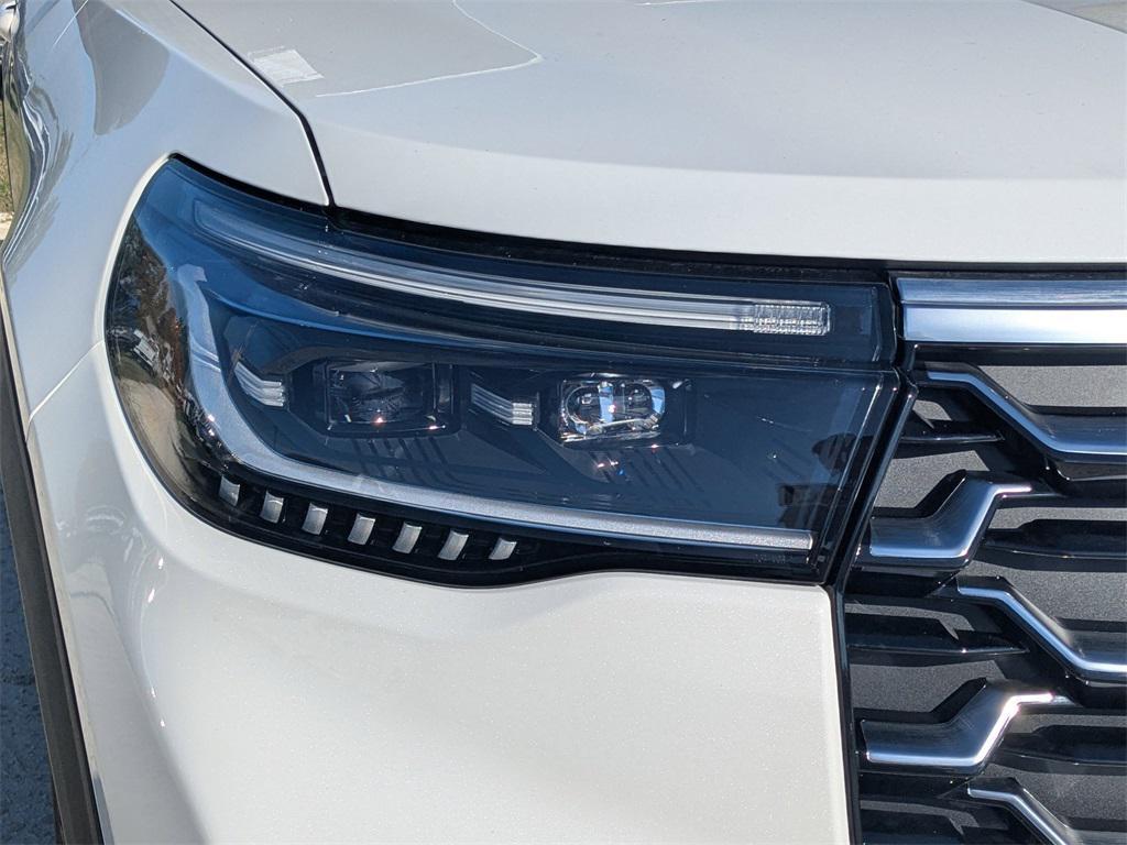 new 2025 Ford Explorer car, priced at $55,887