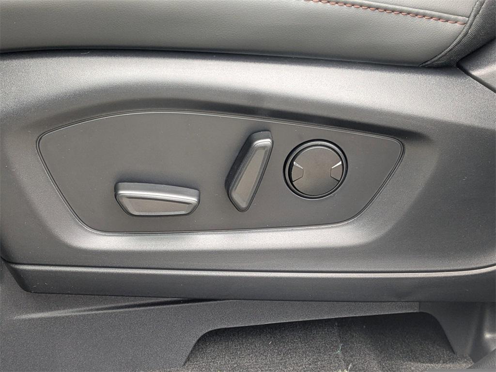 new 2025 Ford Explorer car, priced at $43,334