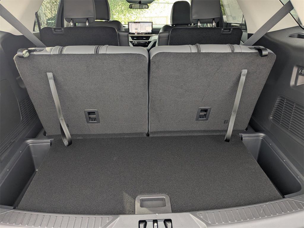 new 2025 Ford Explorer car, priced at $45,140