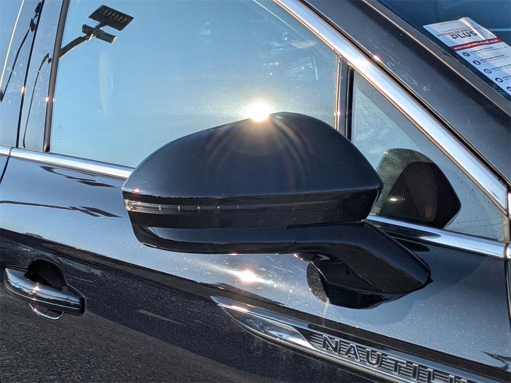 used 2022 Lincoln Nautilus car, priced at $36,166