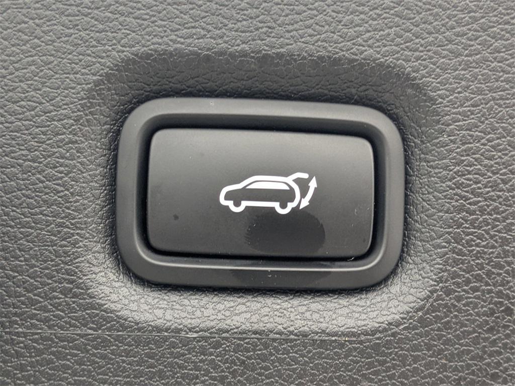 used 2023 Hyundai Santa Fe car, priced at $23,187