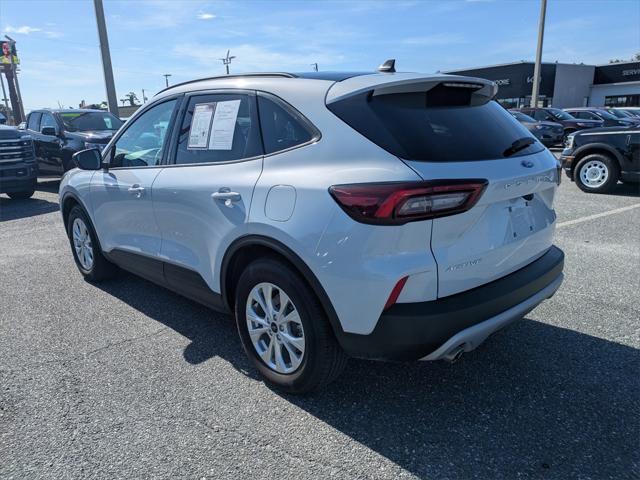 used 2025 Ford Escape car, priced at $25,269