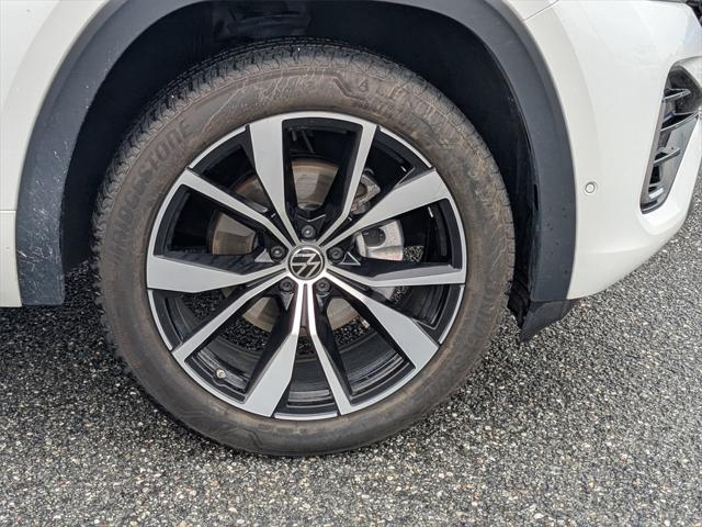 used 2024 Volkswagen Atlas Cross Sport car, priced at $39,999