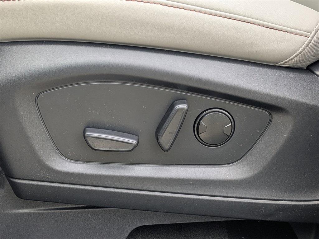 new 2025 Ford Explorer car, priced at $42,023