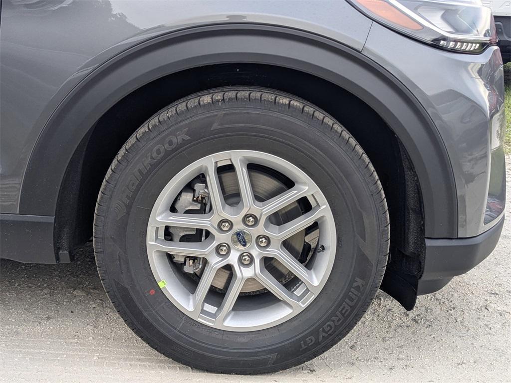 new 2025 Ford Explorer car, priced at $42,023