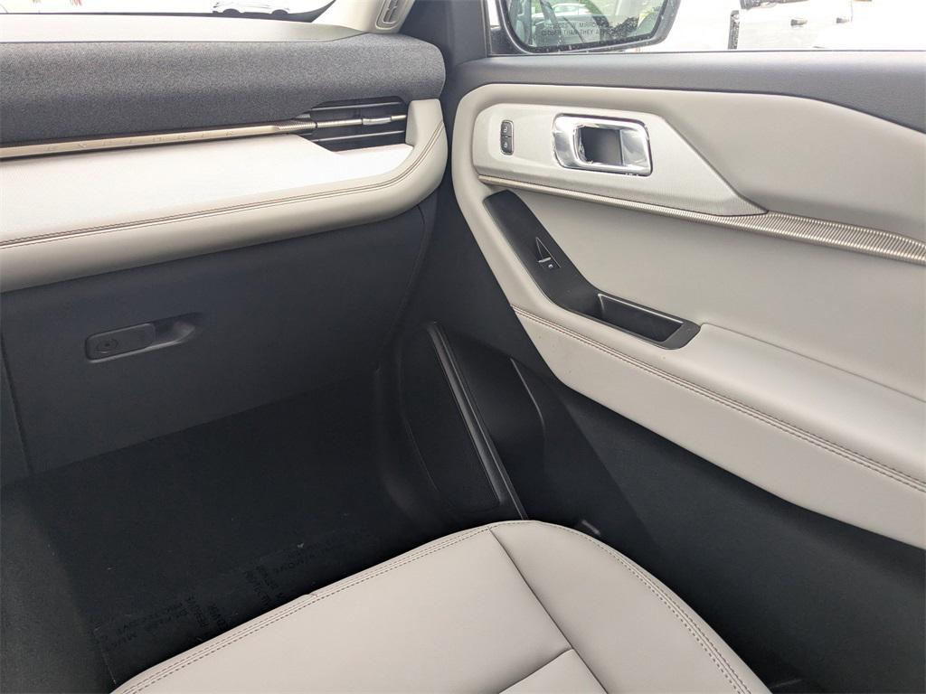 new 2025 Ford Explorer car, priced at $42,023