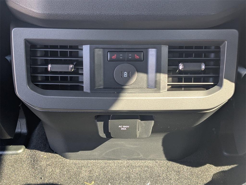 new 2025 Ford F-250 car, priced at $80,469