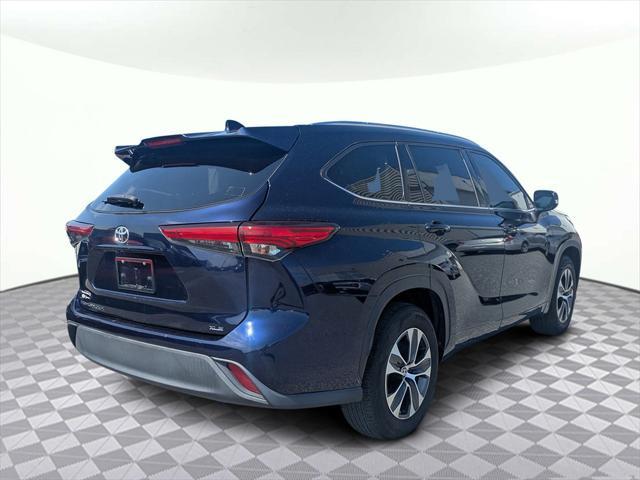used 2020 Toyota Highlander car, priced at $24,790