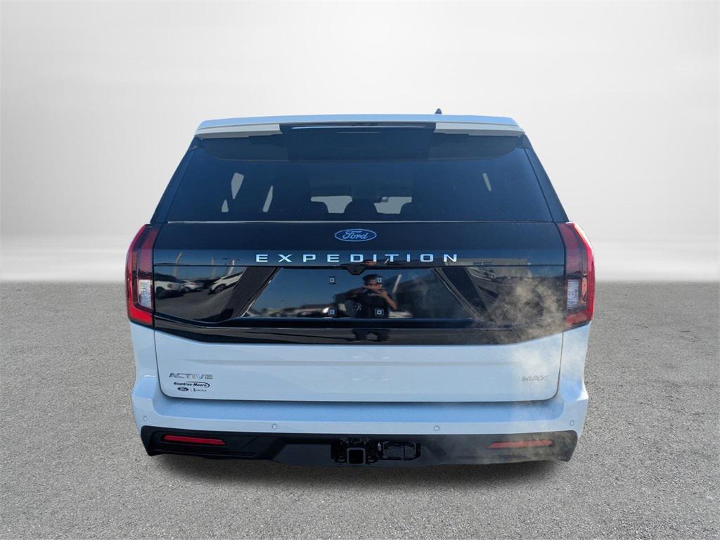 new 2025 Ford Expedition Max car, priced at $68,670