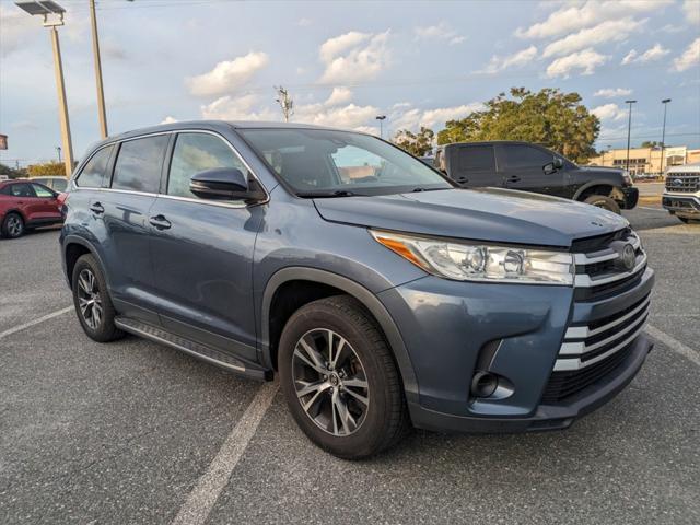 used 2019 Toyota Highlander car, priced at $22,987