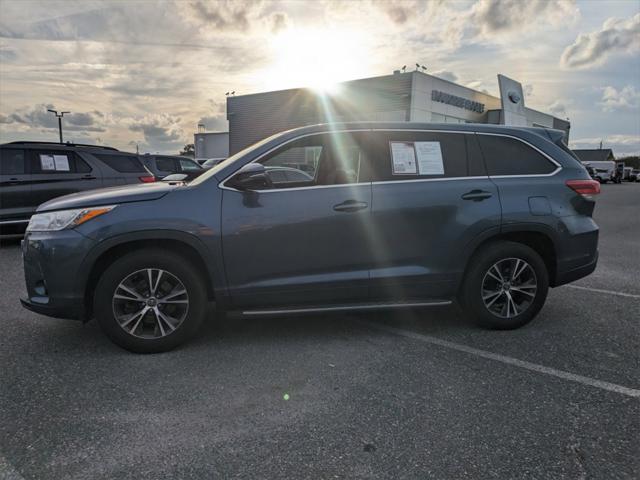 used 2019 Toyota Highlander car, priced at $22,693