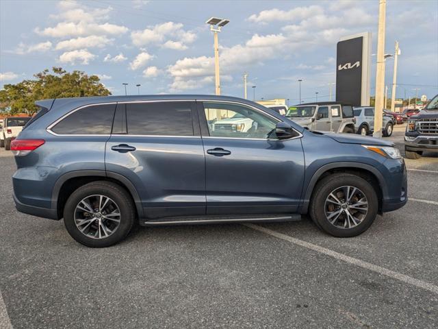 used 2019 Toyota Highlander car, priced at $22,693