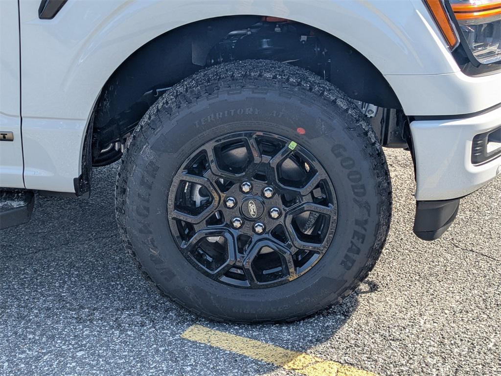 new 2025 Ford F-150 car, priced at $56,194