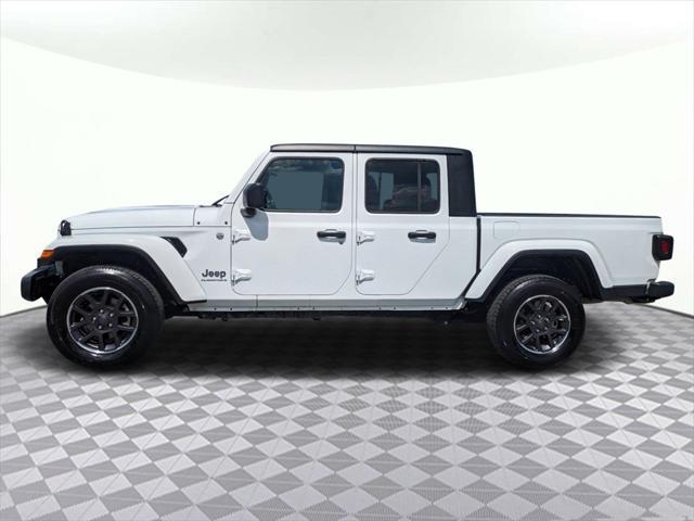 used 2023 Jeep Gladiator car, priced at $31,117