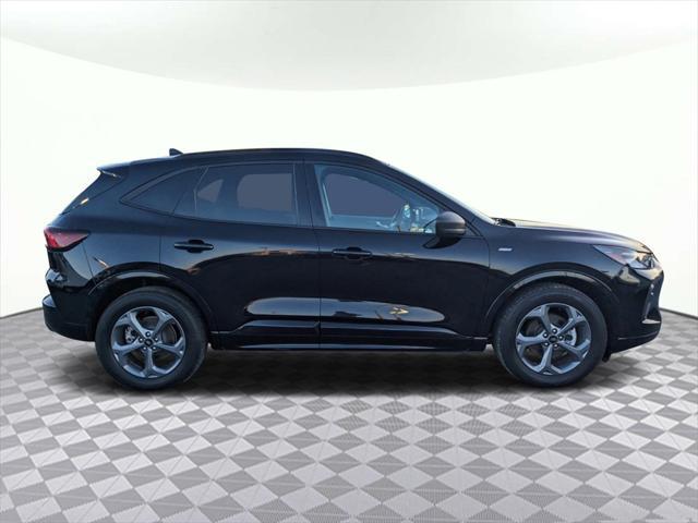 used 2023 Ford Escape car, priced at $21,282