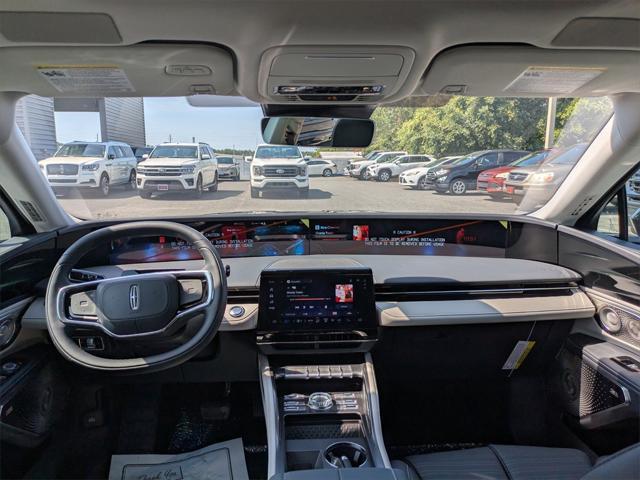 new 2025 Lincoln Nautilus car, priced at $62,448