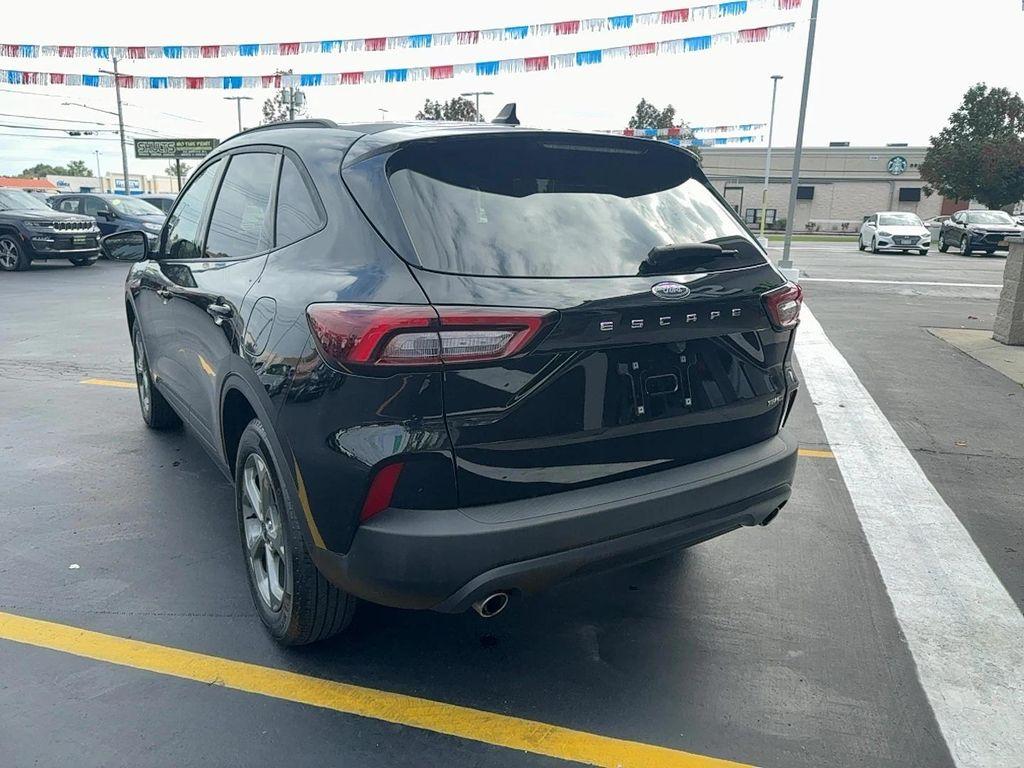 used 2025 Ford Escape car, priced at $28,999