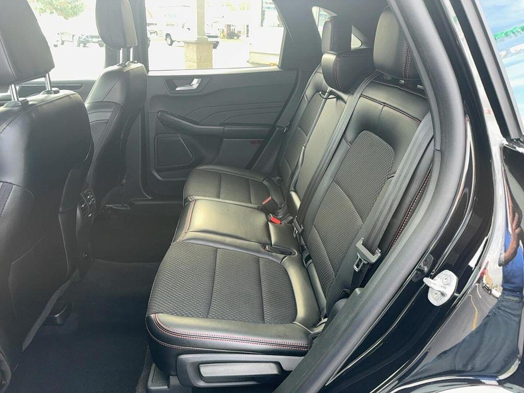 used 2025 Ford Escape car, priced at $28,999